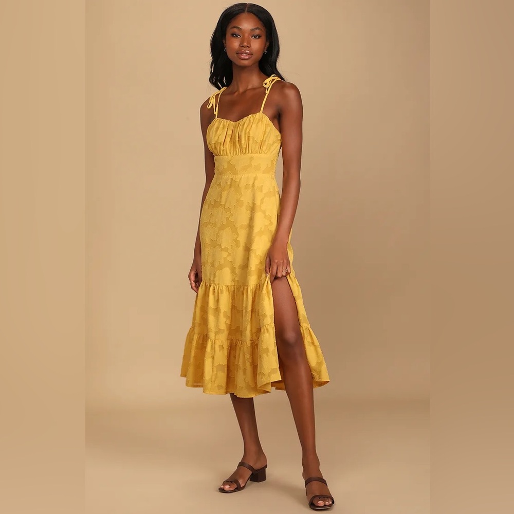 NWOT Lulus Sweet Sentiments Jacquard Tie Strap Slit Dress